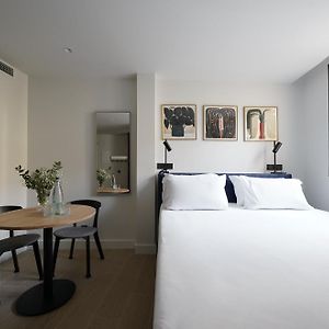 Estudio Mediano con Cama King